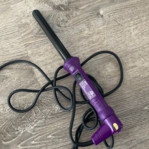 PYT curling iron